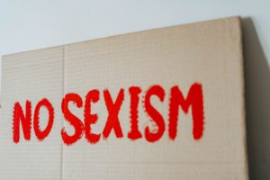 Sexisme en France : un rapport désastreux