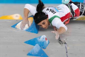 Iran : Elnaz Rekabi quitte le pays après avoir concouru sans voile