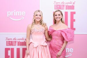 Legally Blonde : pourquoi Reese Witherspoon relance son héroïne culte avec la série Elle et transmet le rôle à une nouvelle génération ?
